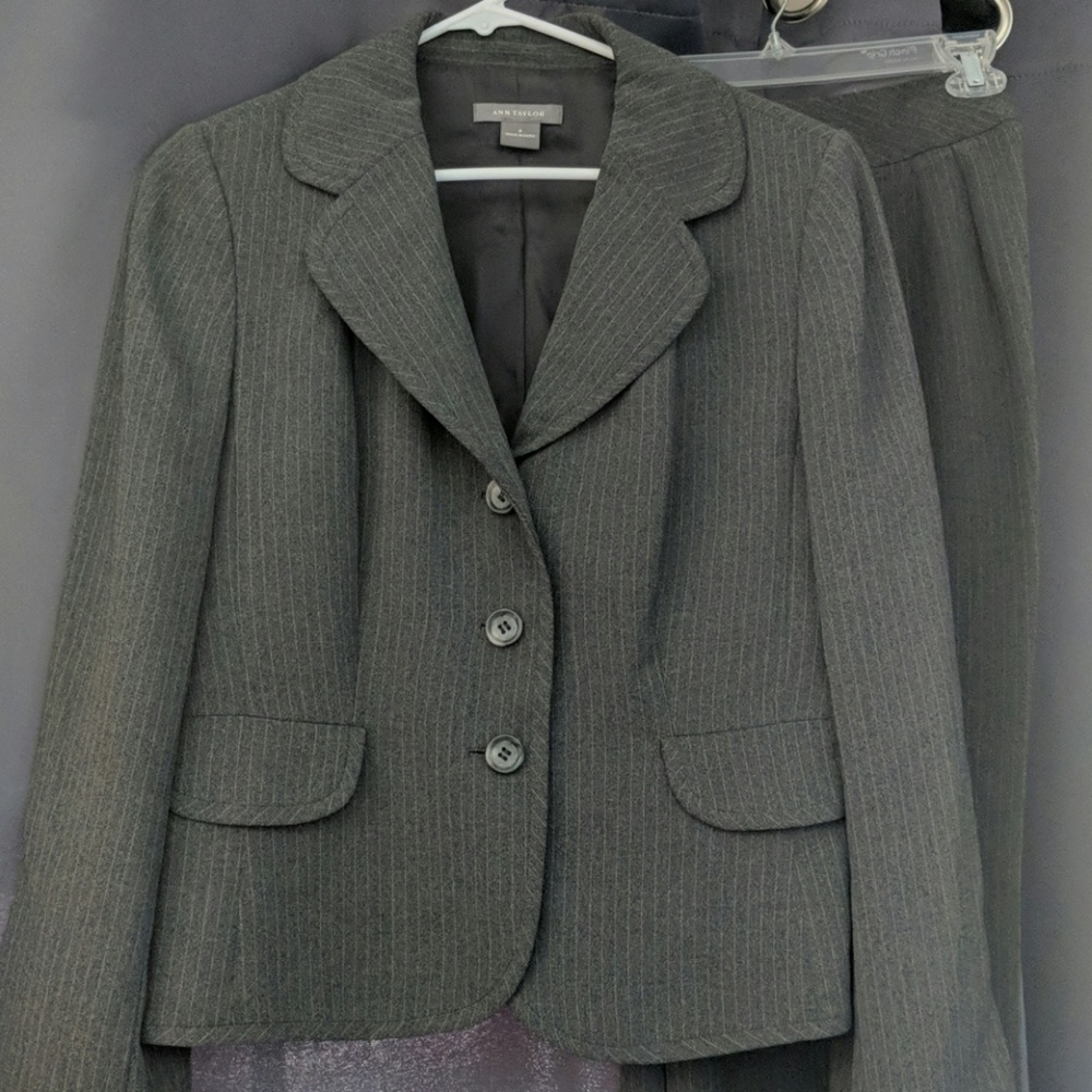 Ann Taylor Women's Suit
